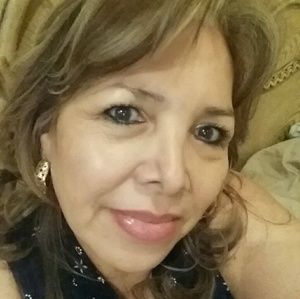 Meet your Posher, Yolanda